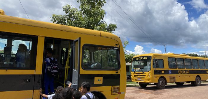 Igarapé-Miri recebe dois novos ônibus do programa ‘Caminho da Escola’